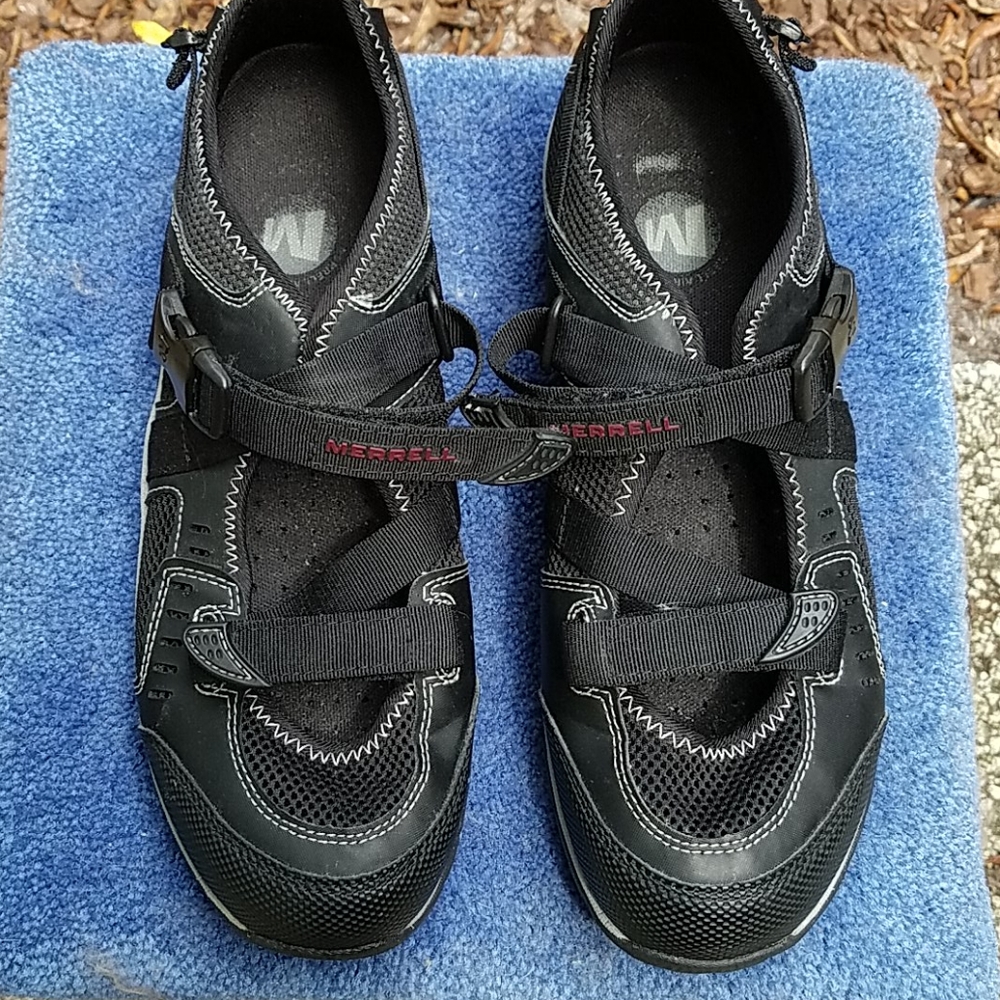 Merrell MaryJane Style Sport Shoe. Size 9.5